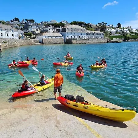 Beachfront With Spectacular Sea Views Saint Mawes